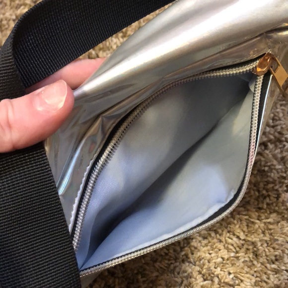 💖Fanny Pack - Picture 3 of 9